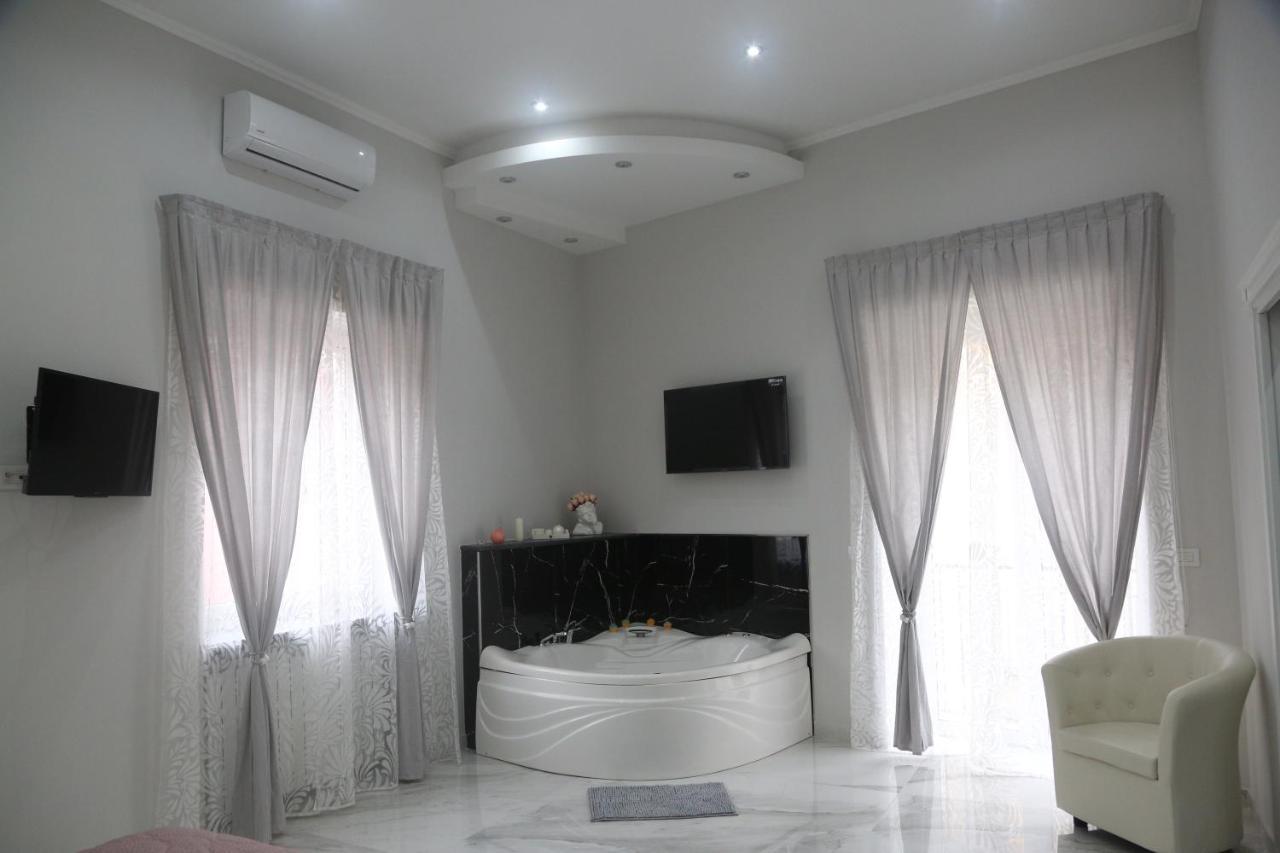 Opera Home Napoli Экстерьер фото