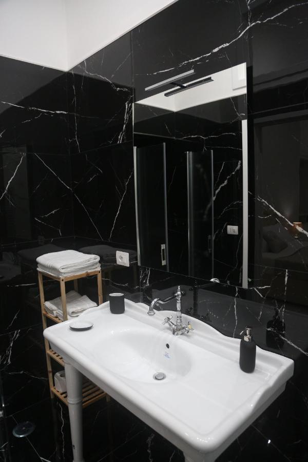 Opera Home Napoli Экстерьер фото