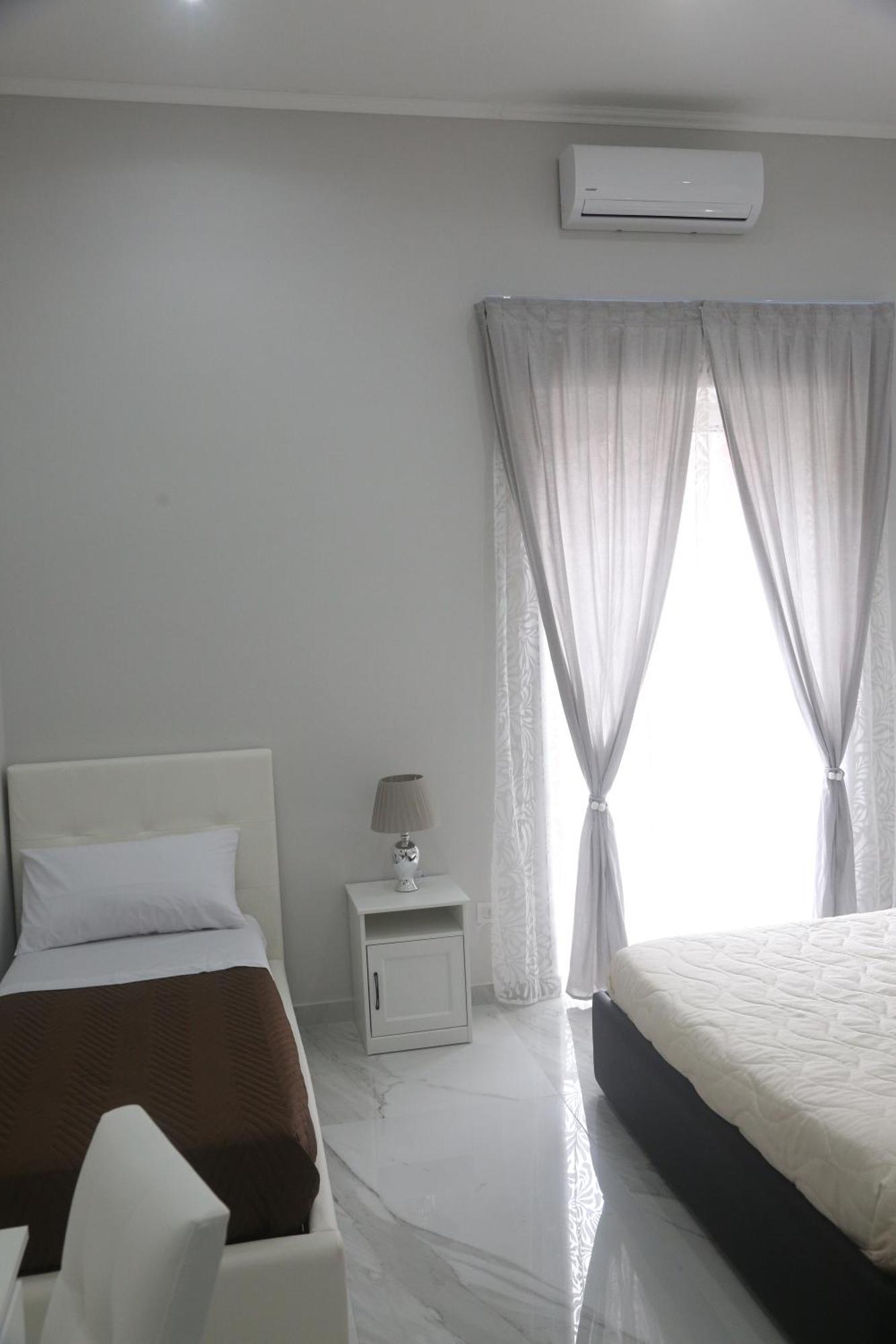 Opera Home Napoli Экстерьер фото